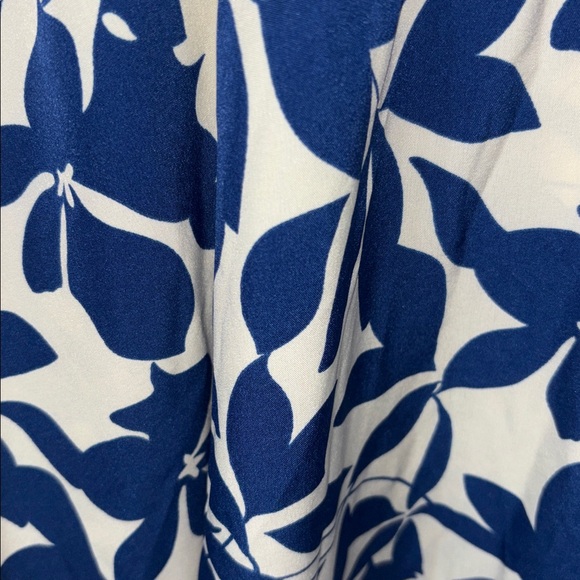 NEW SHEIN Blue White Floral Maxi Long Dress V-Neck Spaghetti Strap Plus Size 3XL - Picture 3 of 6